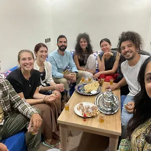 Moroccan Family House Couette-café
